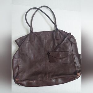 Leather Molton Brown Handbag ( corners worn) Large Bag